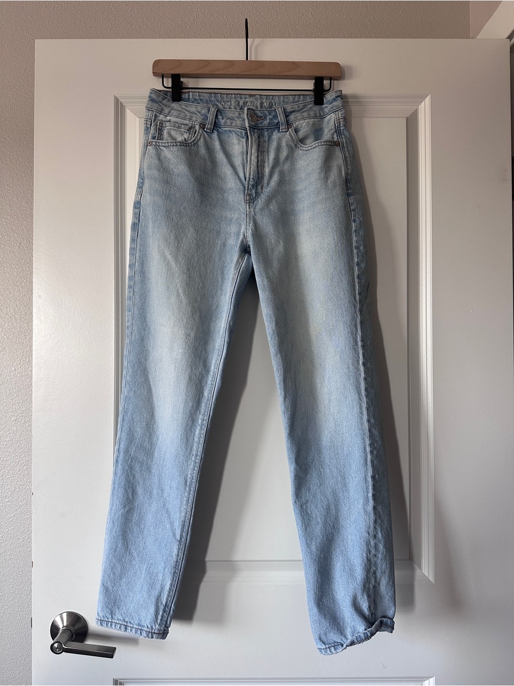 Light Wash Women's Mom Jeans